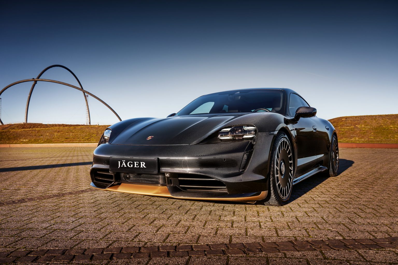 JÄGER представив новий тюнінг Porsche Taycan
