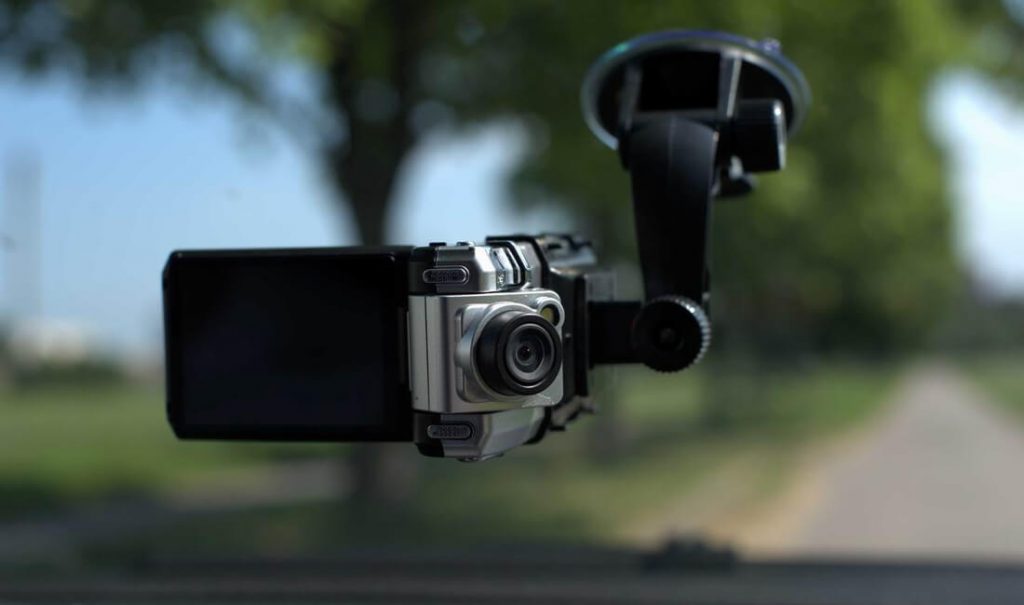 Українців попередили про наслідки користування відеореєстраторами