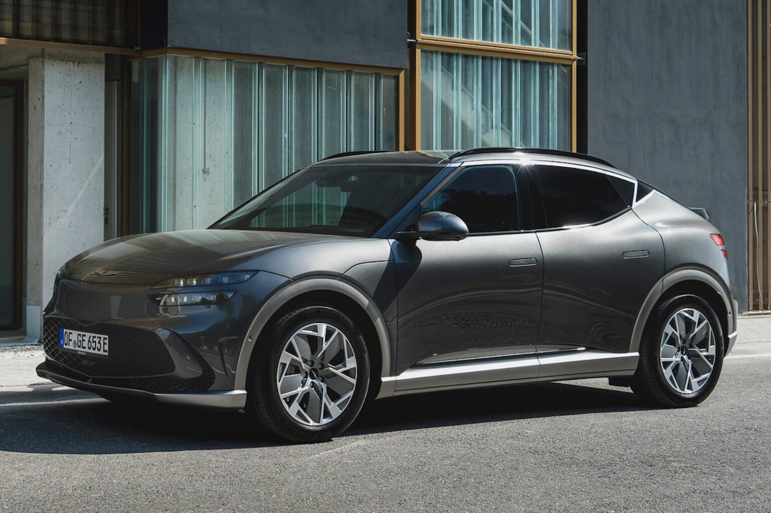 Genesis GV60 2023 року замінює ключ на обличчя