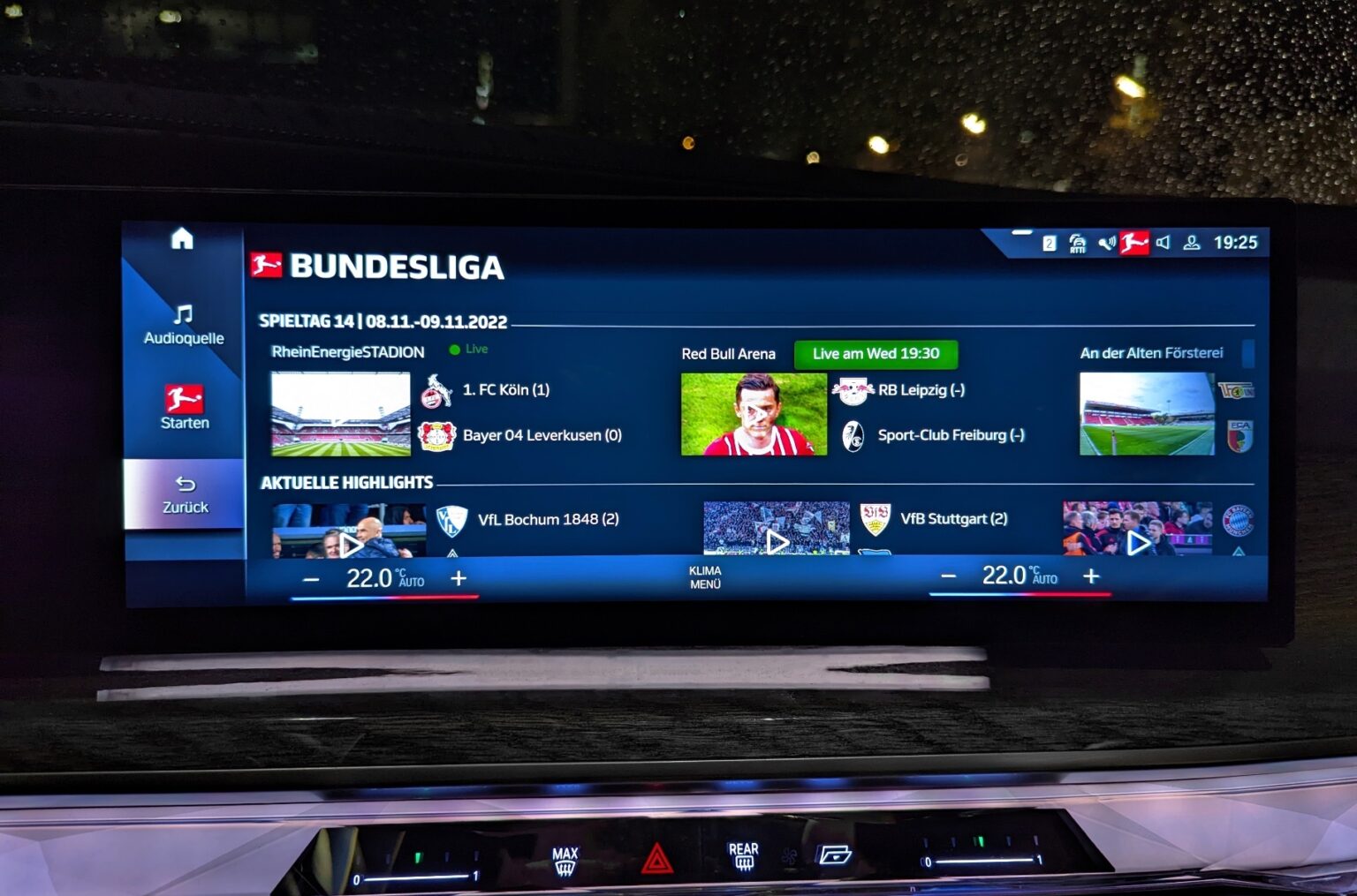 Мультимедійна система нової BMW 7 серії показуватиме футбол