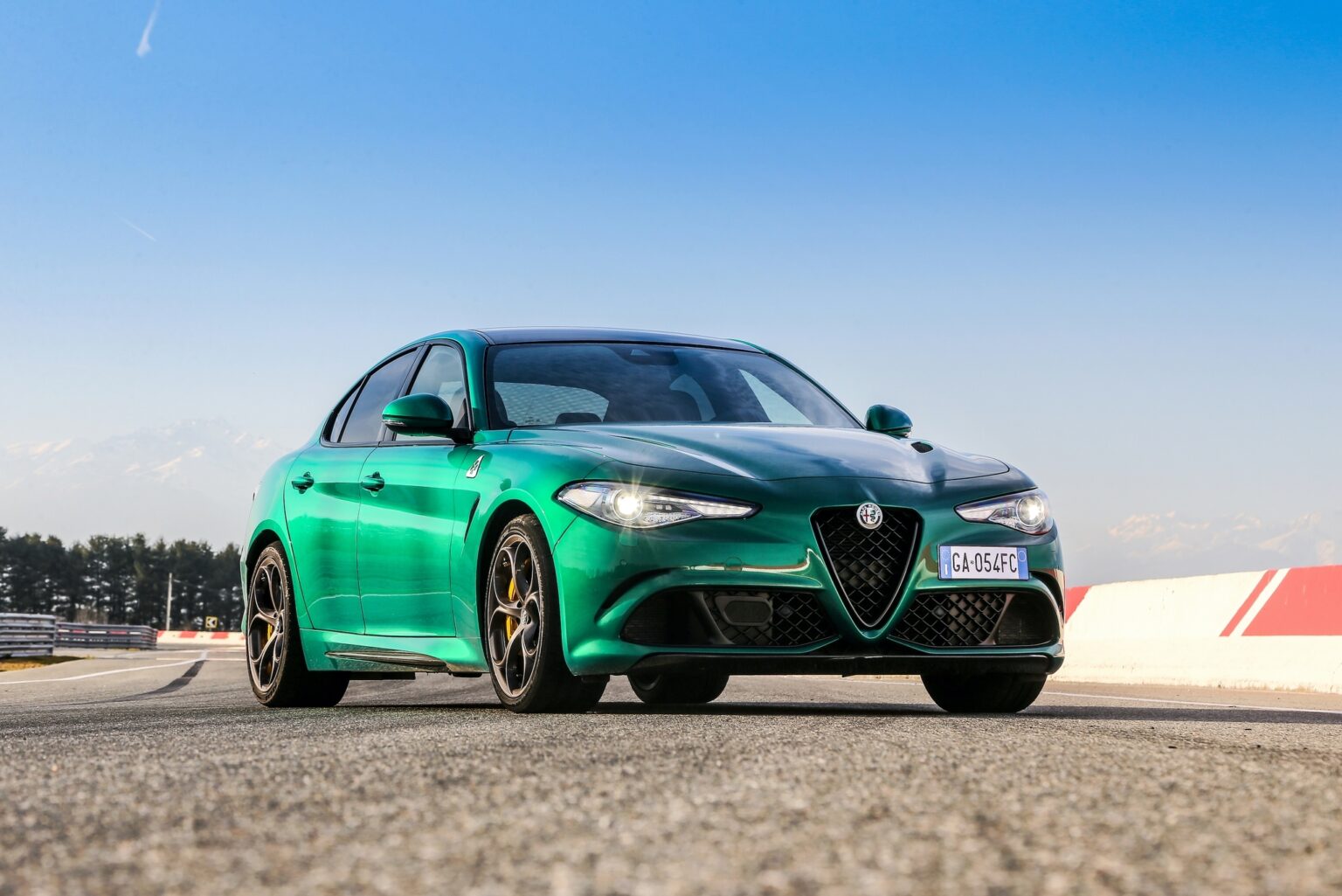 Alfa Romeo готує 1000-сильний суперседан Giulia Alfa Romeo готує 1000-сильний суперседан Giulia