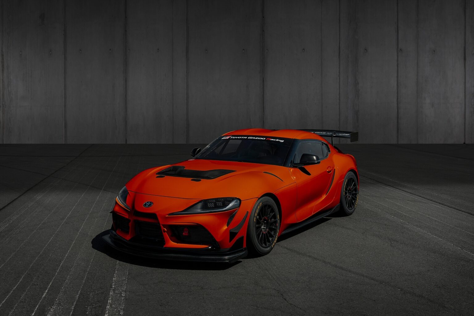 Toyota Supra отримала спецверсію на честь ювілейного гоночного купе GT4�