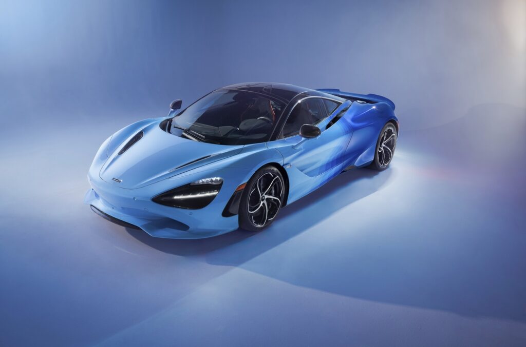 Для McLaren 750S створили незвичайну колірну схему�