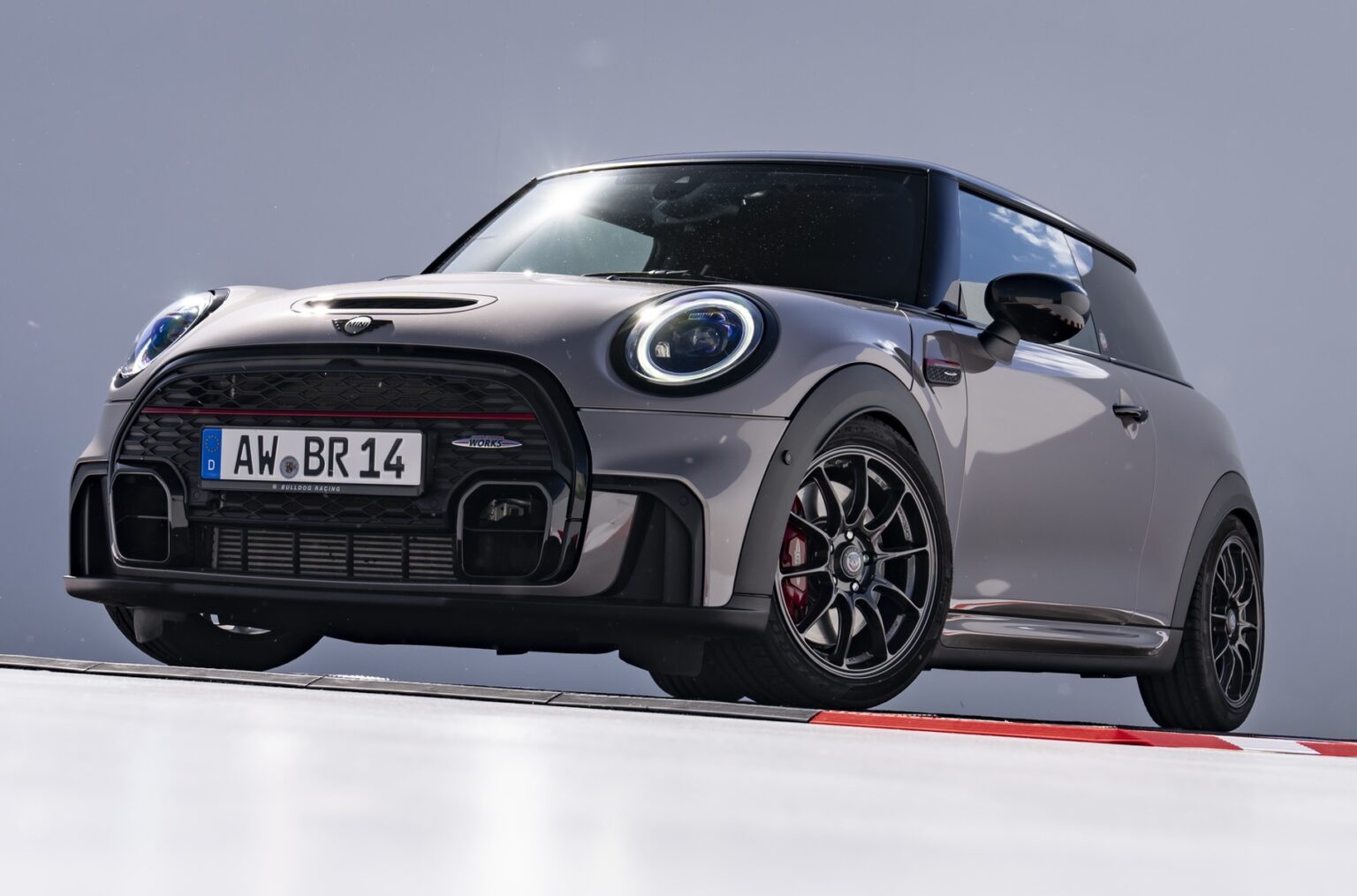 MINI JCW обзавівся версією для трек-днів