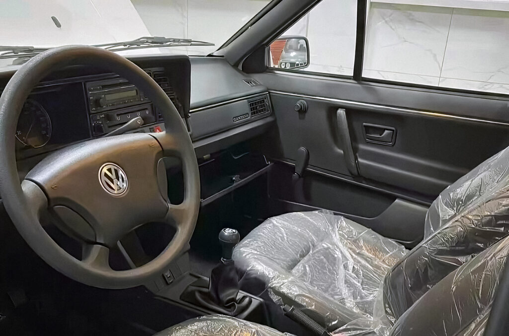В Мережі показали нові седани Volkswagen, які на десятиліття забули на складі