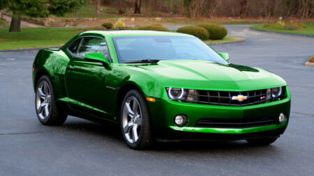 Про що свідчить колір авто